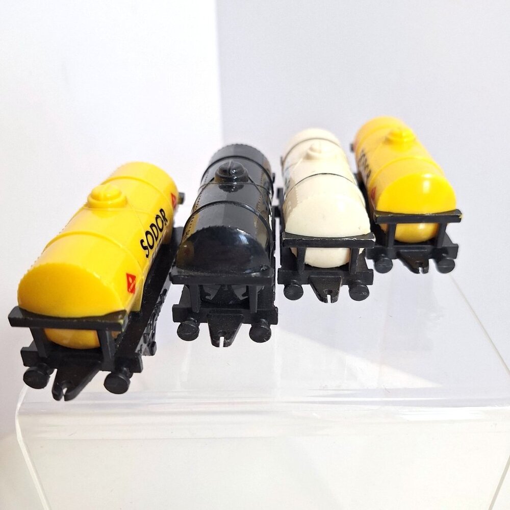 Thomas ERTL Sodor Fuel Milk Tar Tanker Train Lot Vintage 1993 Friends - Picture 4 of 14